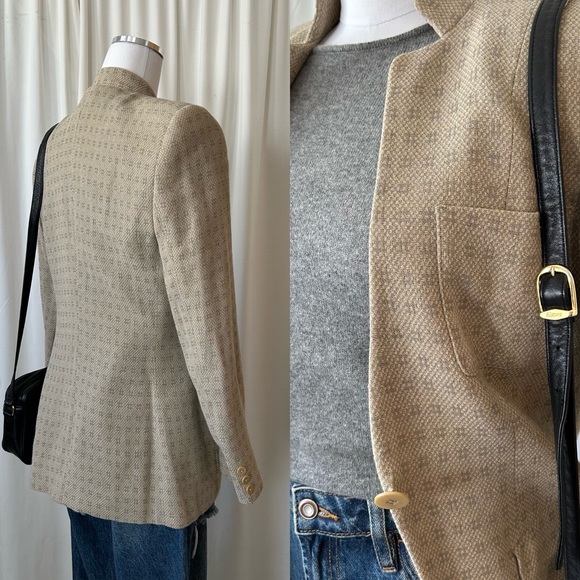 VTG 1990s Giorgio Armani Le Collezioni Collarless single-button closure Blazer. - Picture 12 of 13